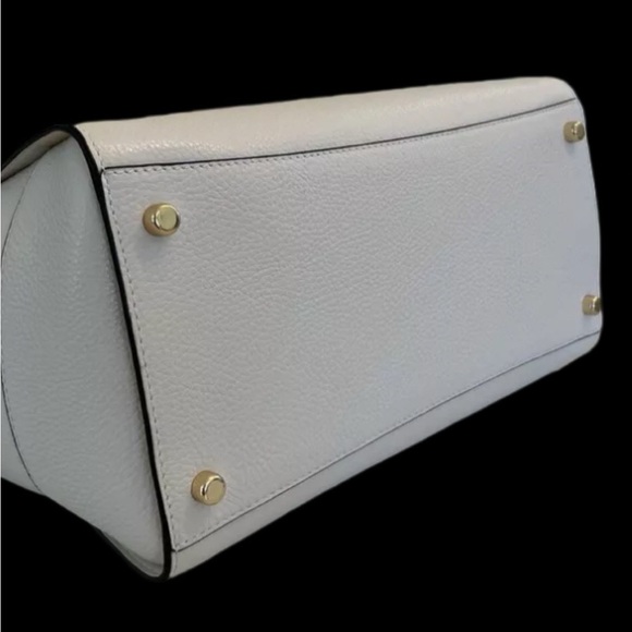 Authentic Coach C5690 “Kleo” Large Carryall Pebbled Leather Handbag in Chalk - Picture 5 of 12